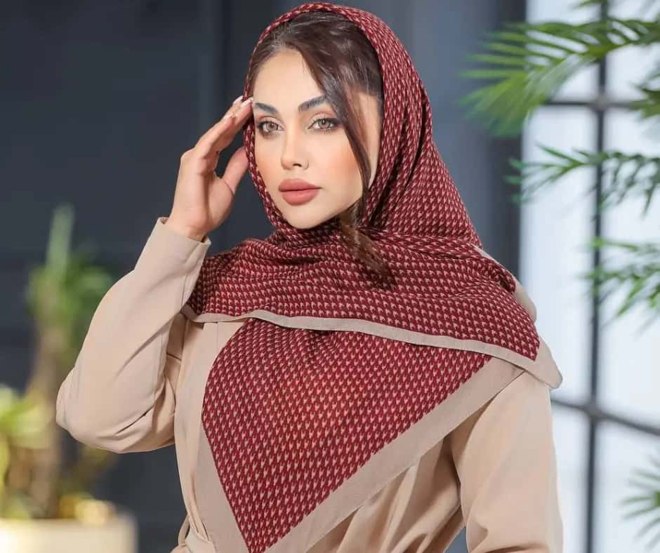 تصویر کالکشن روسری زنانه شیک از روسری‌های ابریشم، حریر، نخی تا روسری‌های توری مجلسی