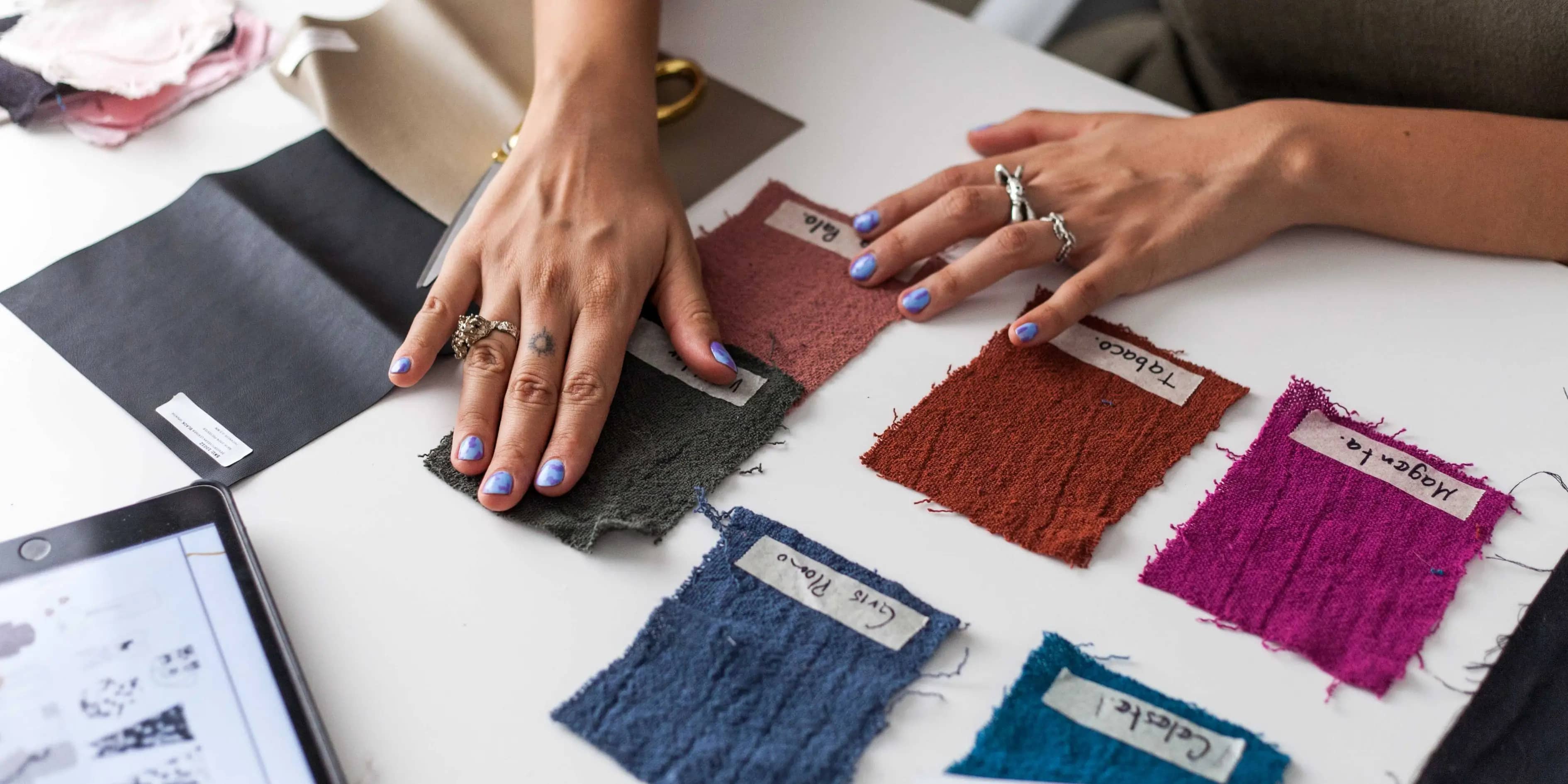 راهنمای جامع ست کردن رنگ لباس راهنمای جامع ست کردن رنگ لباس