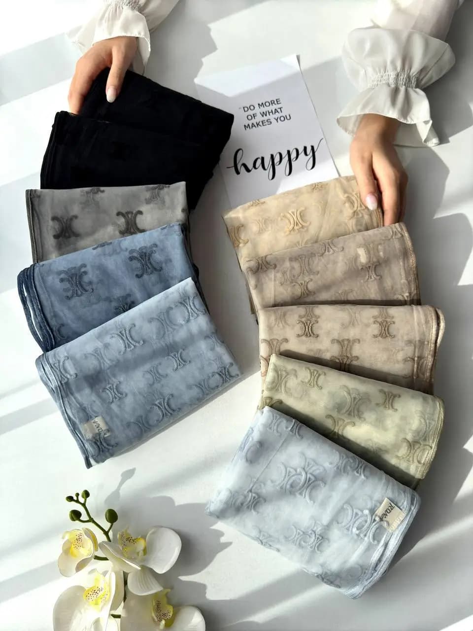 شال توری سلین – ظرافت و درخشش در طراحی منحصربهفرد - تصویر دوم