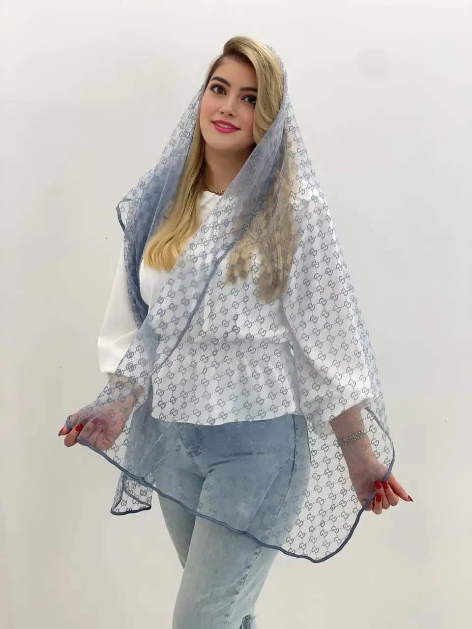 شال توری حریر مخمل کوب - ترکیبی از ظرافت و لوکس بودن در یک اکسسوری خاص - تصویر دوم