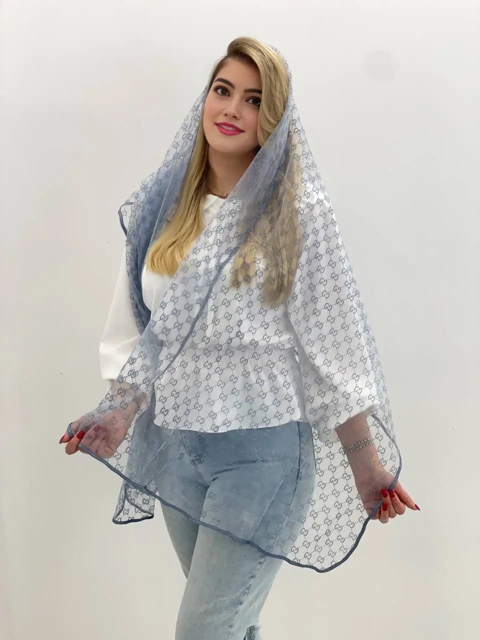 شال توری حریر مخمل کوب - ترکیبی از ظرافت و لوکس بودن در یک اکسسوری خاص - تصویر دوم